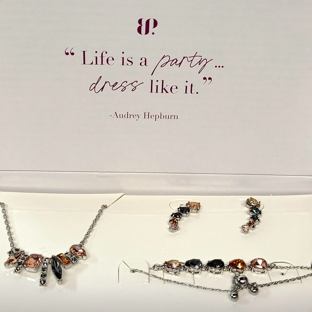 Glam box by bomb party 3-piece set.
